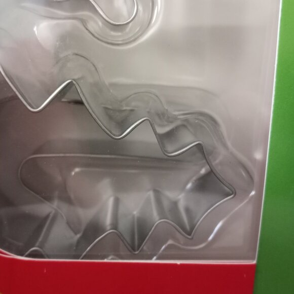 Christmas Cookie Cutters Boxed Set of Twelve NIB - Picture 6 of 6